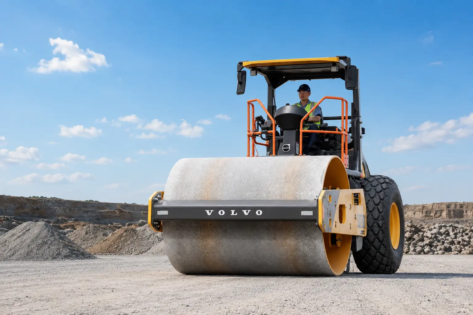 Rodillo compactador Volvo para obras viales en Mendoza y Cuyo